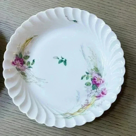 V. Etienne Antique Pink Floral Dinner Plates - Picture 4 of 10